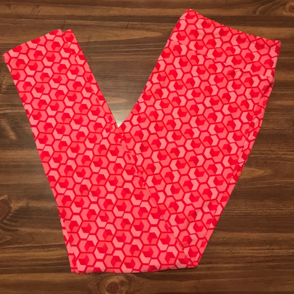 LuLaRoe Geometric TC Valentine Legging (Plus Size)